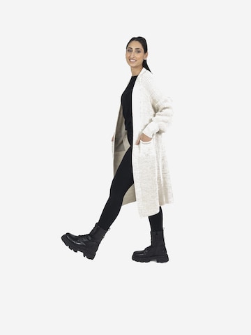 Manteau en tricot Elara en beige