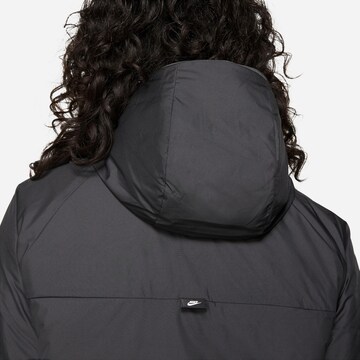 Nike Sportswear Jacke in Schwarz