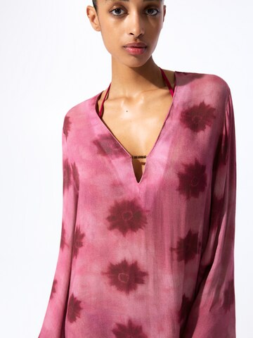 Vêtement de plage Pull&Bear en rose