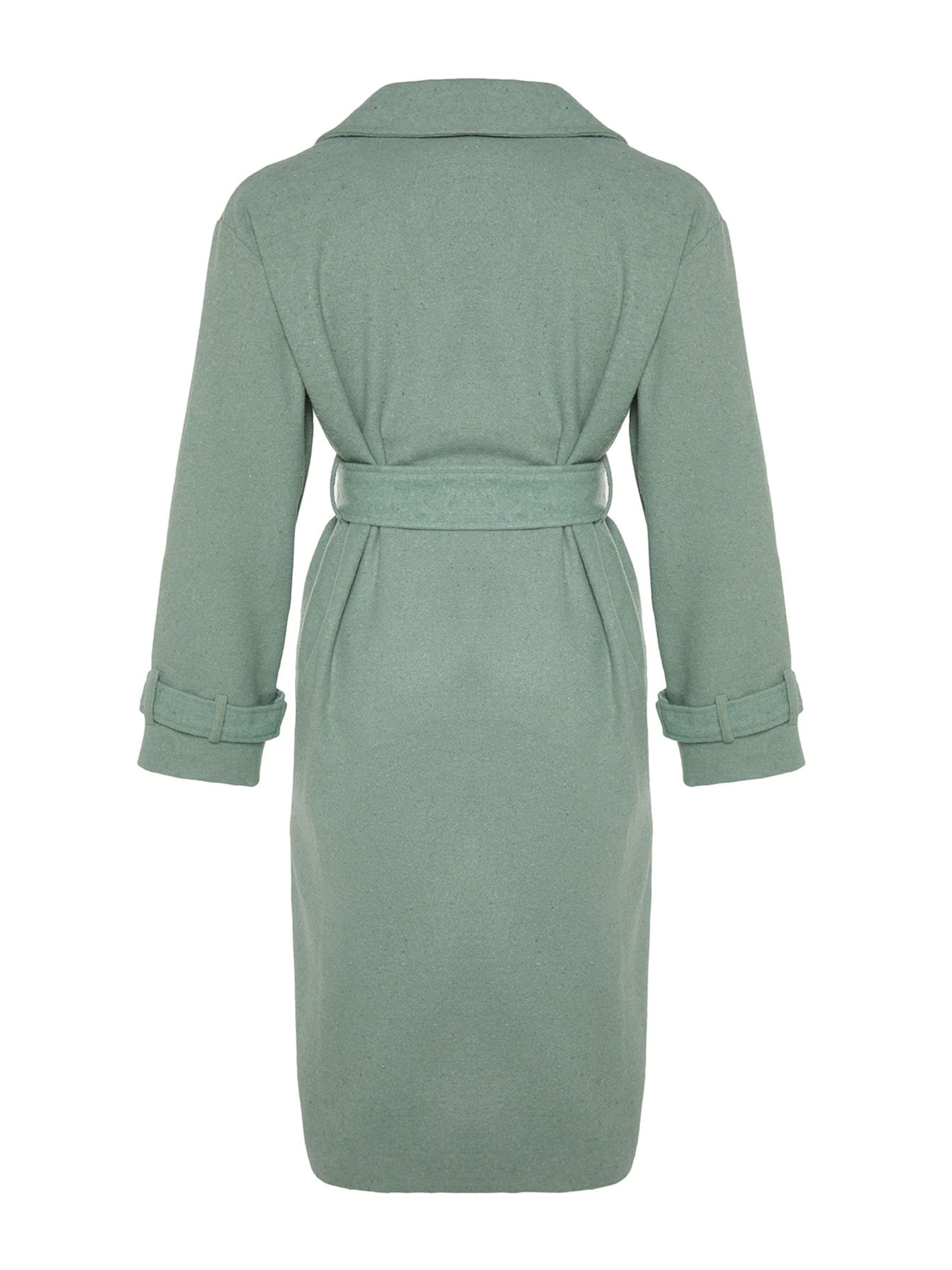 Trendyol Mantel in Grün