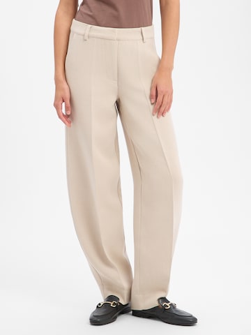mbym Loose fit Pleat-Front Pants 'Bodil' in White: front