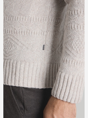 Pull-over MAERZ Muenchen en beige : sur le côté