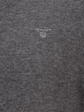GANT Pullover in Grau
