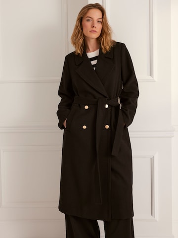 Guido Maria Kretschmer Women Between-Seasons Coat 'Kelsey' in Black: front