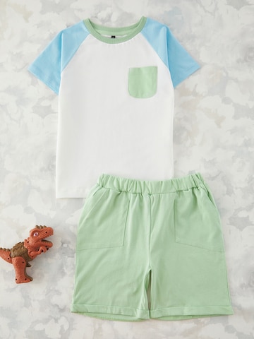 Trendyol - Conjunto en verde: frente