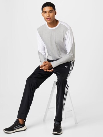 ADIDAS SPORTSWEAR Funktionsshirt 'Wellbeing Training' in Grau