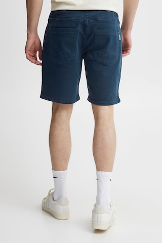 BLEND Regular Jeansshorts in Blau