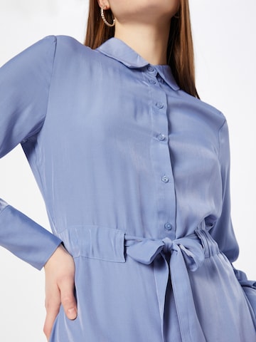 Rochie tip bluză de la VILA pe albastru
