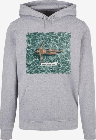 Merchcode Sweatshirt 'On My Mind'' in Grijs: voorkant