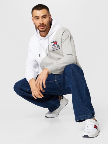 Sweat-shirt Tommy Jeans en blanc