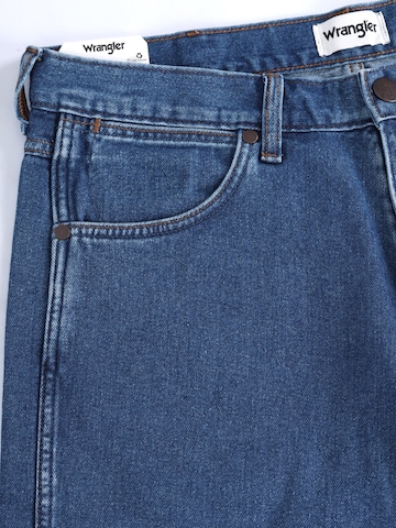 WRANGLER Loosefit Jeans 'LIGHT & SOFT FRONTIER DARK STONE SHORTS' in Blauw