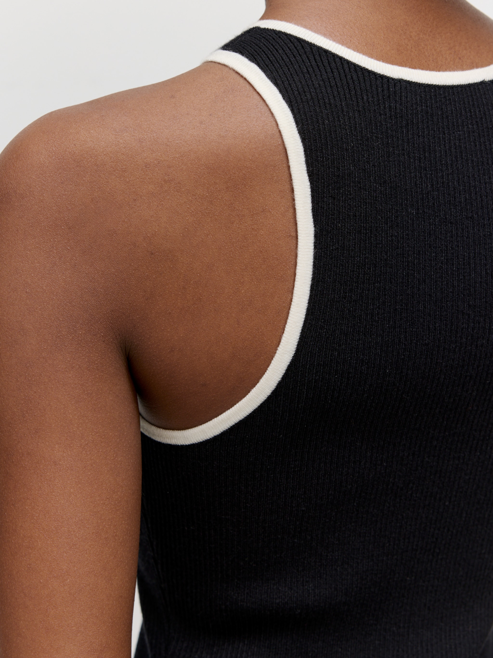 EDITED Produkte Kleid 'Kaaria' schwarz