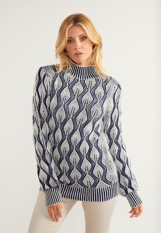 Usha Sweater in White: front