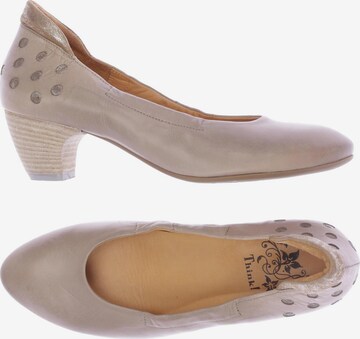 THINK! High Heels & Pumps in 39 in Beige: front