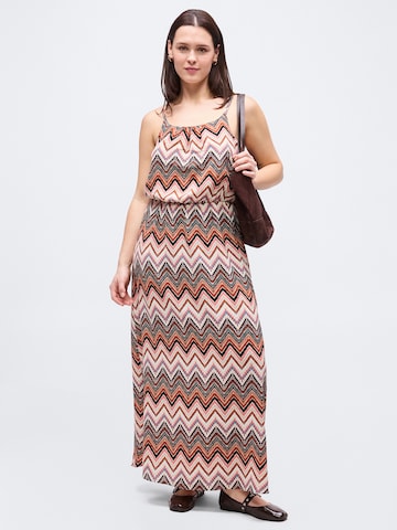 ONLY Carmakoma - Vestido 'CARWINNER' en blanco