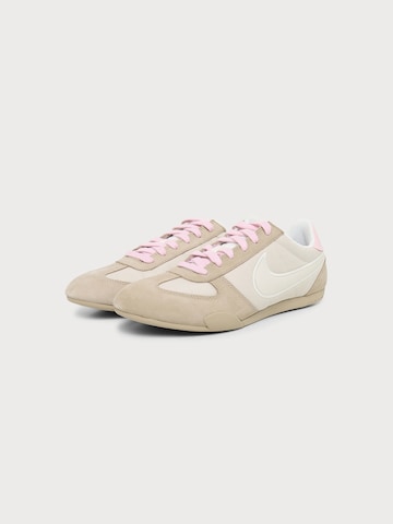 Baskets basses 'SPRINT SISTER' Nike Sportswear en beige