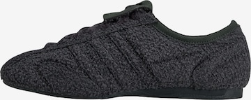 juoda ADIDAS BY STELLA MCCARTNEY Sportiniai batai: priekis