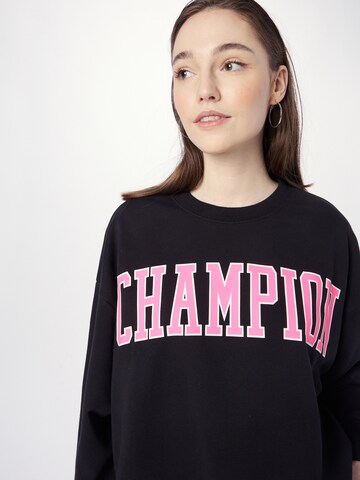 Felpa di Champion Authentic Athletic Apparel in nero