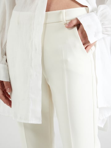 Coupe slim Pantalon à plis 'RANA' Weekend Max Mara en blanc