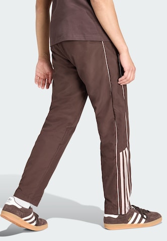 ADIDAS ORIGINALS - regular Pantalón en marrón