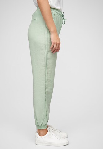 Tapered Pantaloni di Cloud5ive in verde