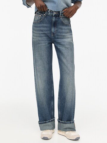Pull&Bear Regular Jeans in Blue: front