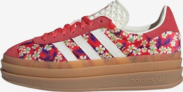 ADIDAS ORIGINALS Σνίκερ 'Gazelle Bold x Liberty London' σε κόκκινο: μπροστά