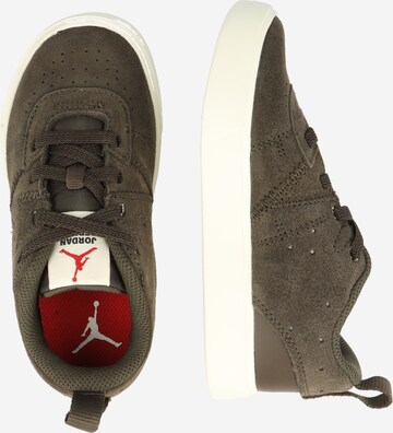 Jordan Sneakers i brun