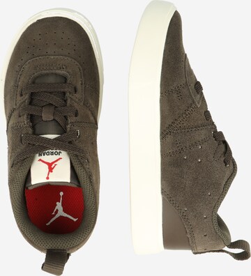 Baskets Jordan en marron