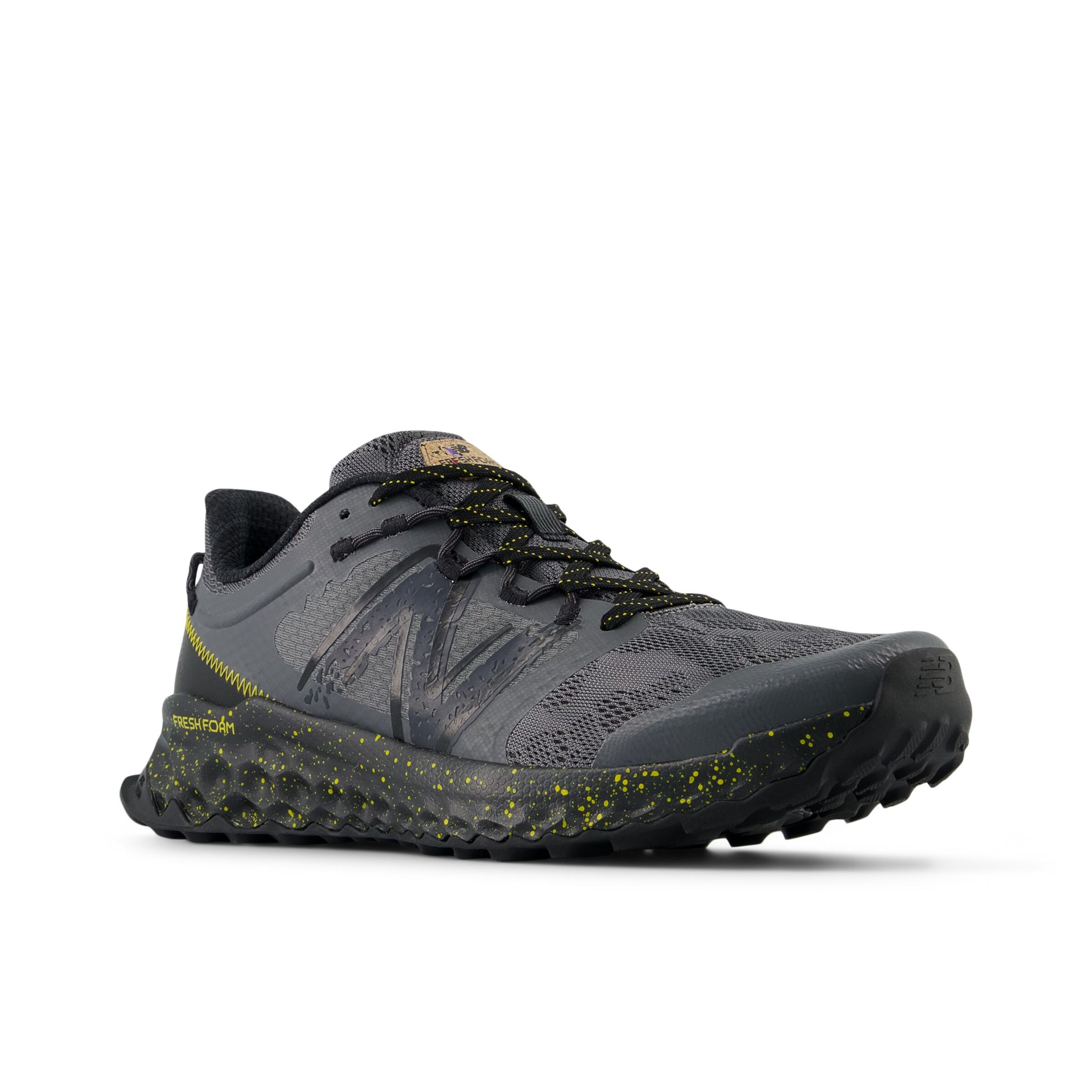 Chaussure de course 'Garoe' new balance en gris