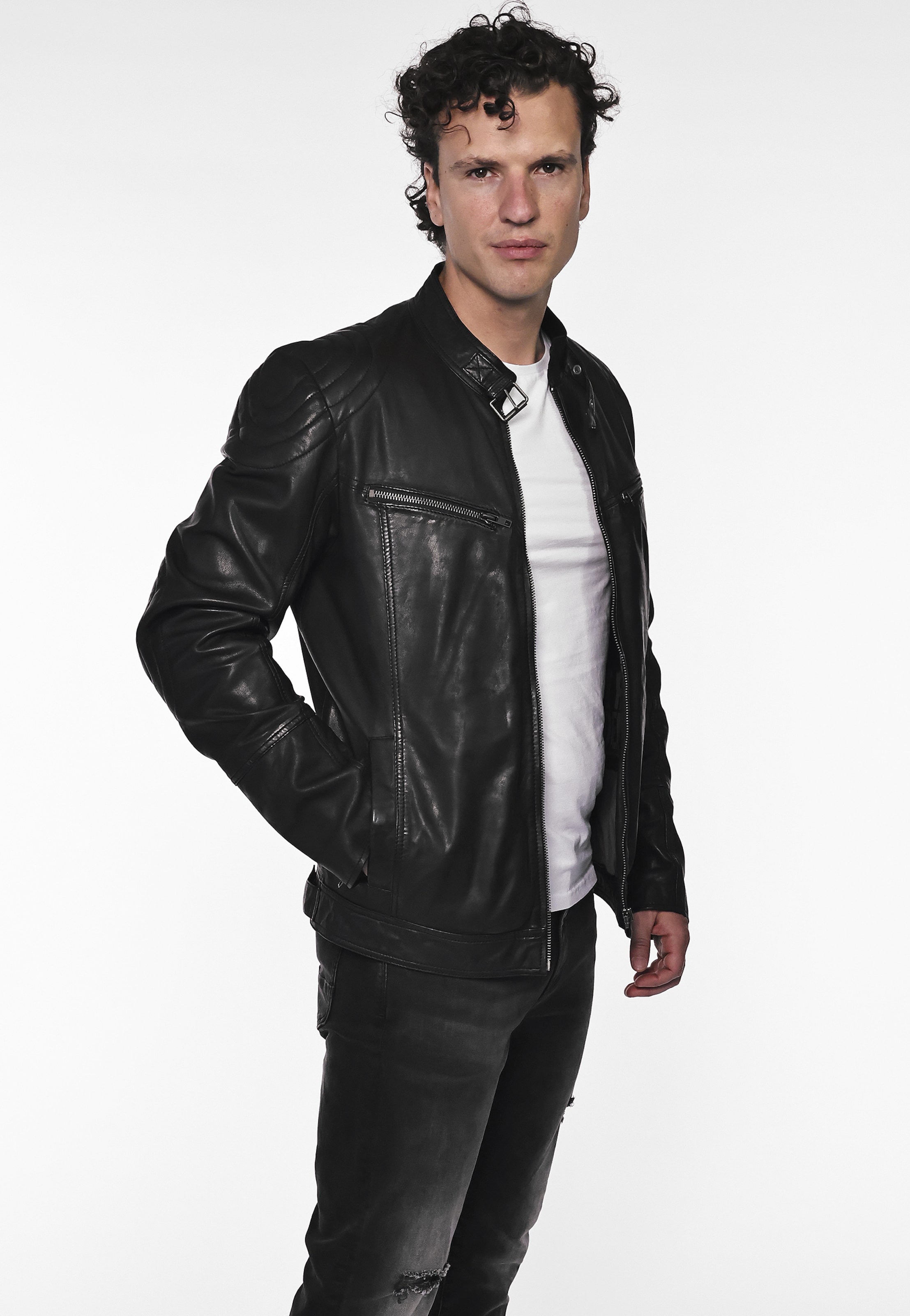 Männer Große Größen MUSTANG Jacke in Schwarz - CH84335 Männer Große Größen MUSTANG Jacke in Schwarz - CH84335