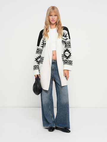 Noisy may Knit cardigan 'NMLEISE' in Beige