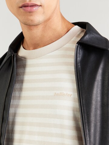 HOLLISTER Μπλουζάκι σε καφέ