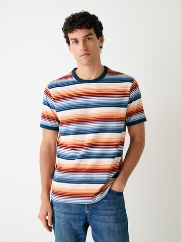 Next Shirt in Oranje: voorkant