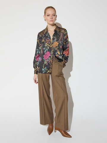 Camicia da donna di Lola Casademunt in nero: frontale