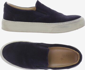 Juvia Flats & Loafers in 39 in Blue: front