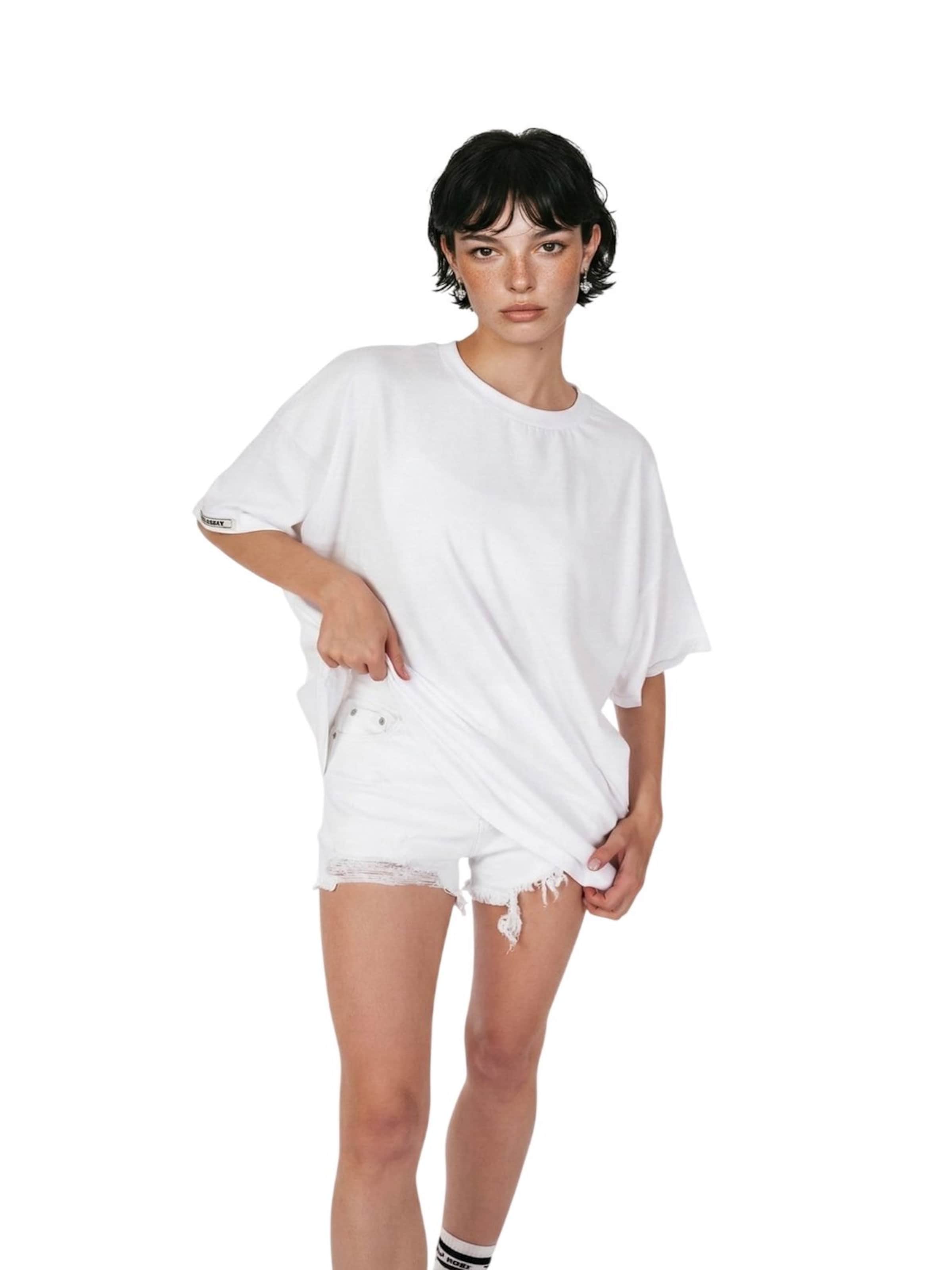 HOLLY LOLLY Oversized shirt in Wit: voorkant