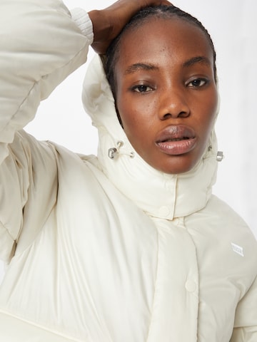 LEVI'S ® Winter Jacket 'Luna Core Puffer Short' in White