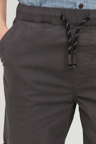 !Solid Regular Chino Pants 'LINAN' in Grey