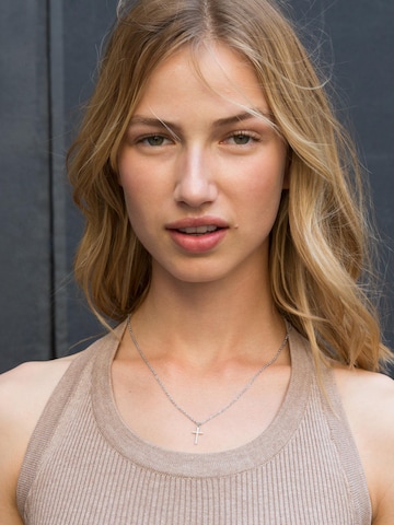 day berlin Necklace 'Cross fine' in Silver