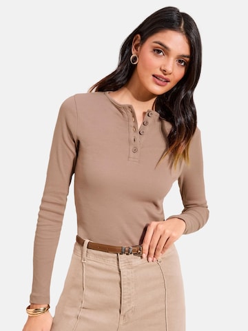 Friends Like These Póló - szürke: elől