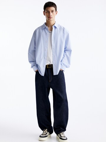 Pull&Bear Comfort Fit Skjorte i blå