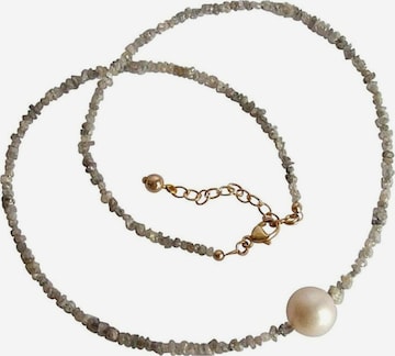 Gemshine Necklace in White