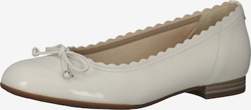 GABOR Ballet Flats in White: front