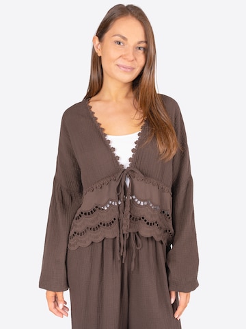 Chemisier 'Laura' Seasons of April en marron : devant