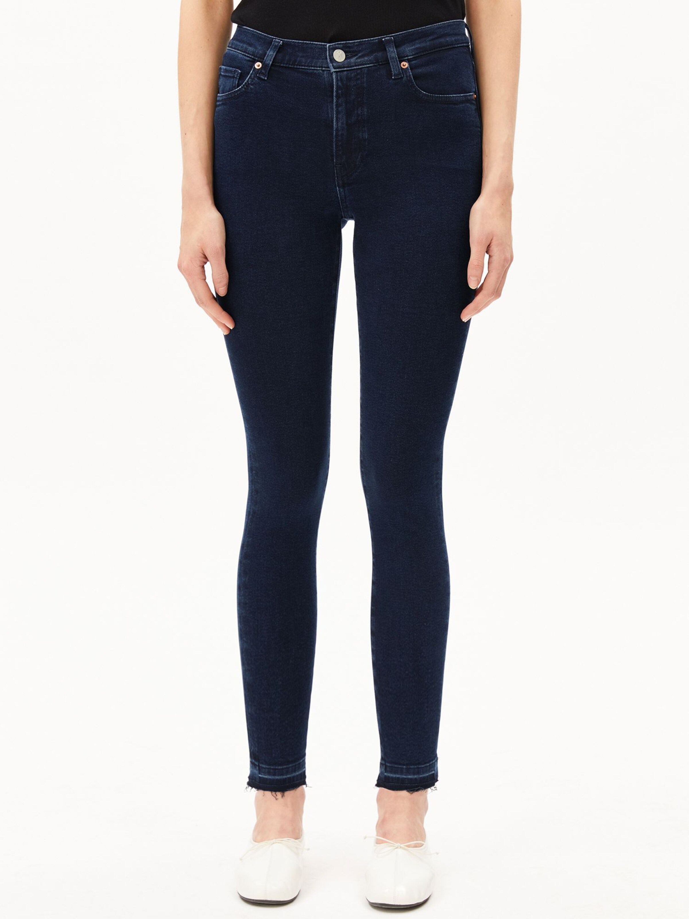 ARMEDANGELS Skinny Jeans 'TILLAA' in Blauw: voorkant