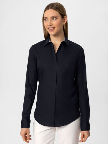 By Diess Collection Blus i blå