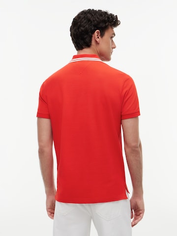 TOMMY HILFIGER Μπλουζάκι 'STANDARD COUNTRY SPAIN' σε κόκκινο