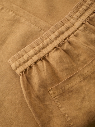 Barrel Pantaloni 'Sholl' de la Seasalt Cornwall pe galben