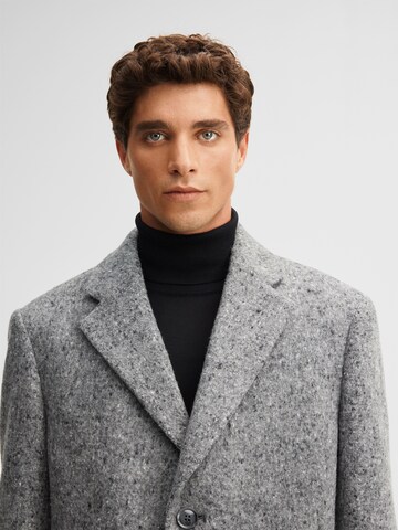STRELLSON Between-Seasons Coat in Grey